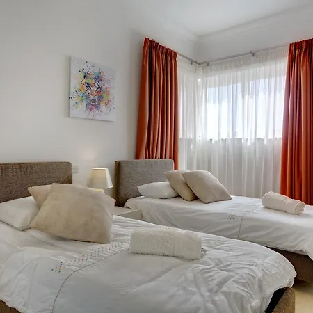 Seafront Apartamento *