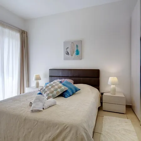 Seafront Apartamento *