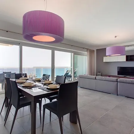 Seafront Apartamento *