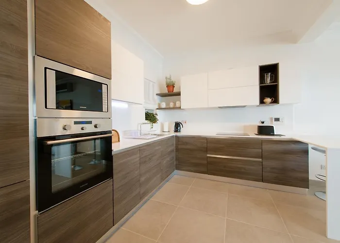 Seafront By Buena Vista