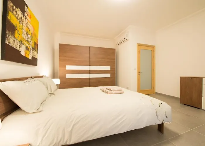 Seafront By Buena Vista Lejlighed Sliema