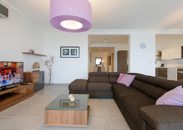 Seafront By Buena Vista