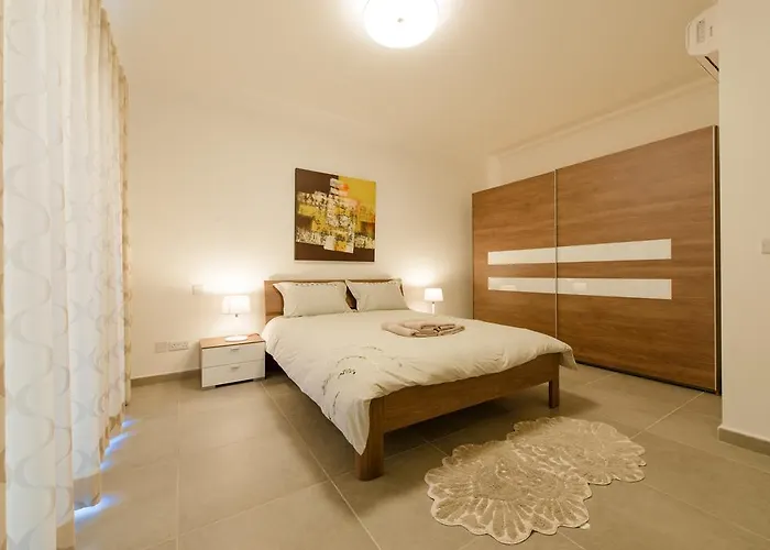 Seafront By Buena Vista Sliema