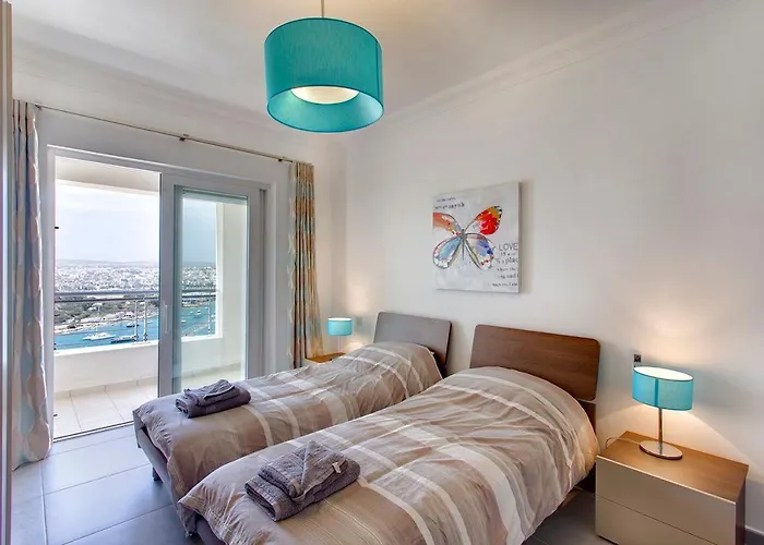 Seafront By Buena Vista * Sliema