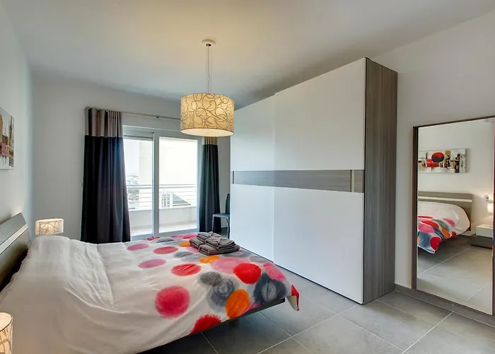 Seafront By Buena Vista