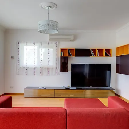 Seafront Apartment *