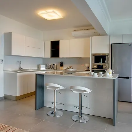 シーフロント アパート