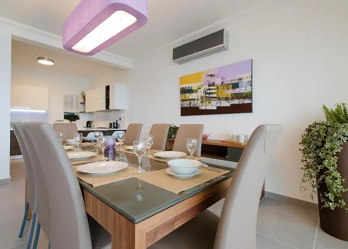 Seafront By Buena Vista