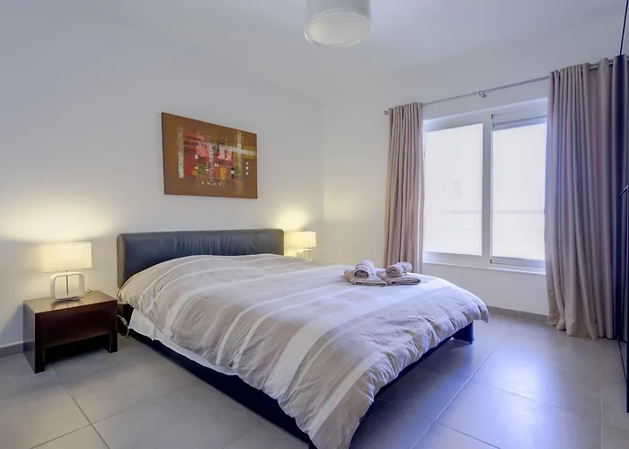 Seafront By Buena Vista Sliema