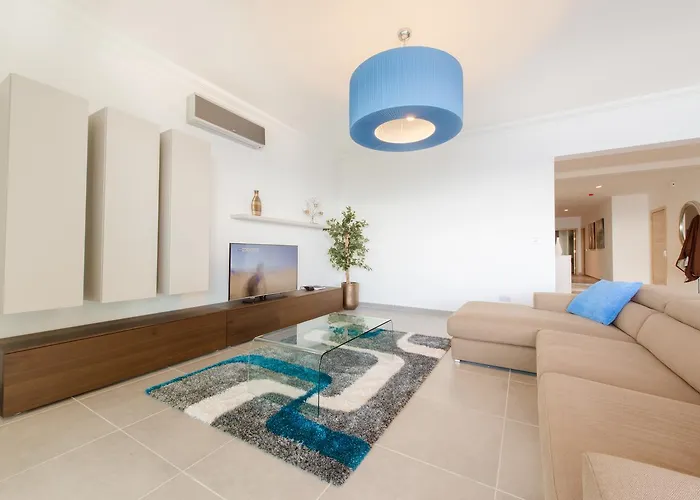 Seafront By Buena Vista * Sliema