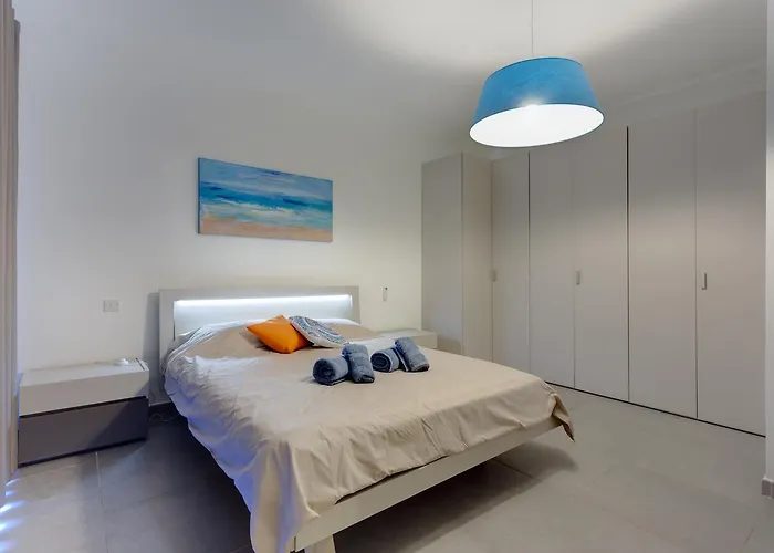 Seafront By Buena Vista * Sliema