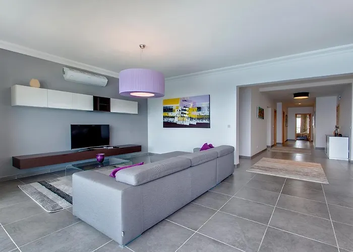 Seafront By Buena Vista *