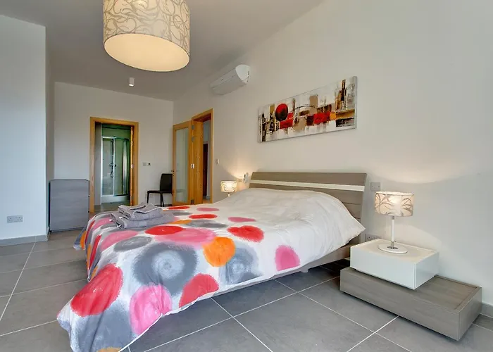 Seafront By Buena Vista Sliema