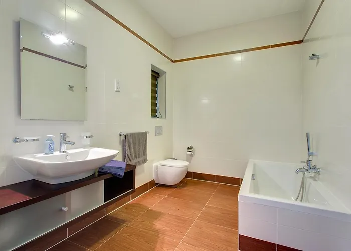 Seafront By Buena Vista Apartment