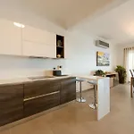 Seafront By Buena Vista Apartment