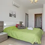 Apartment Seafront By Buena Vista *