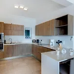 Apartment Seafront By Buena Vista *