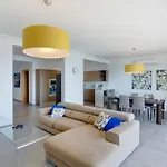 Seafront By Buena Vista Apartment
